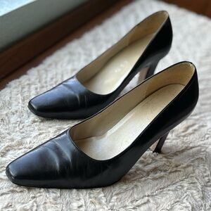 NINE WEST 80s/90s Classic Black Leather Pumps